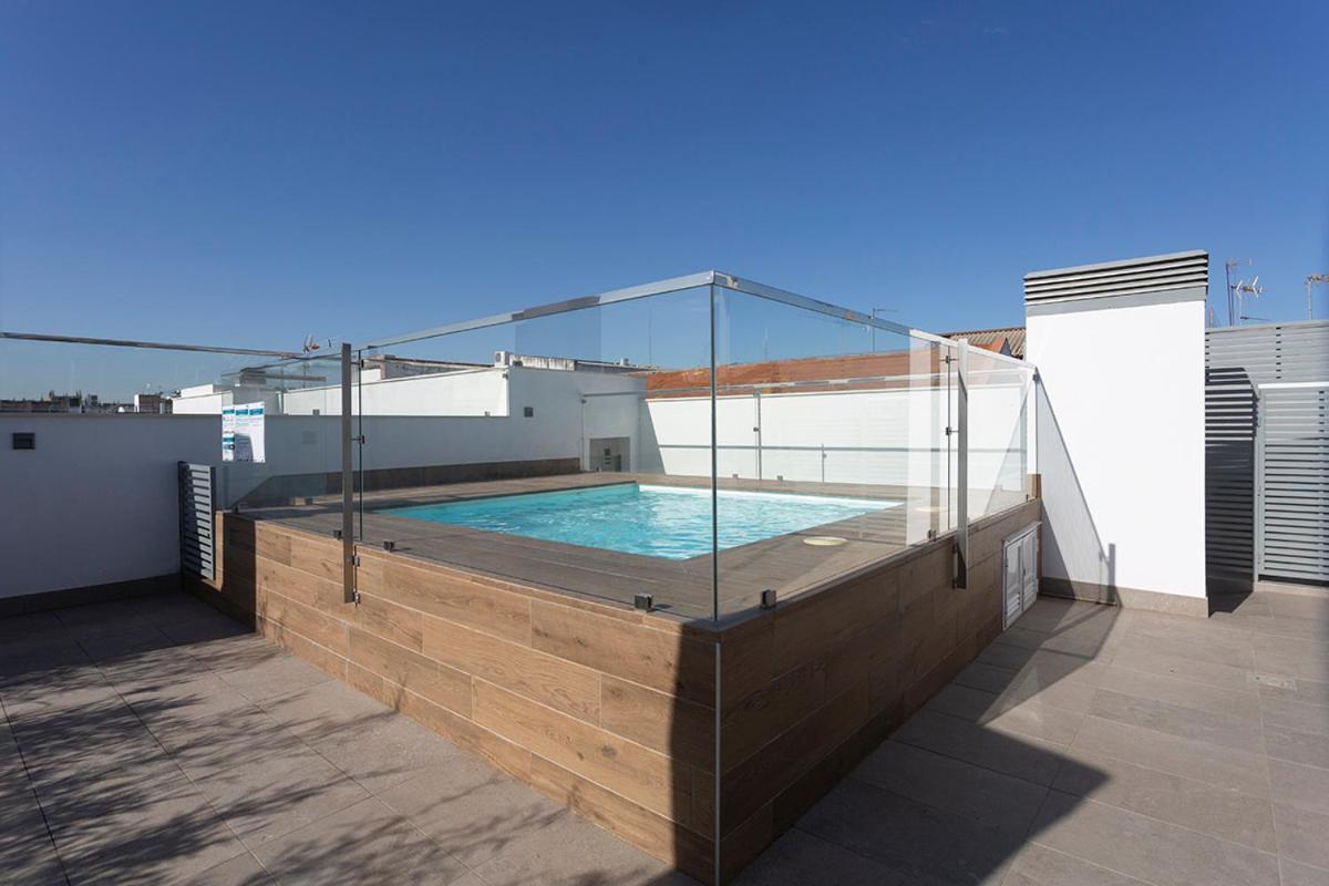 Private & Pool Goyeneta Sevilla Urban Apartment Kültér fotó