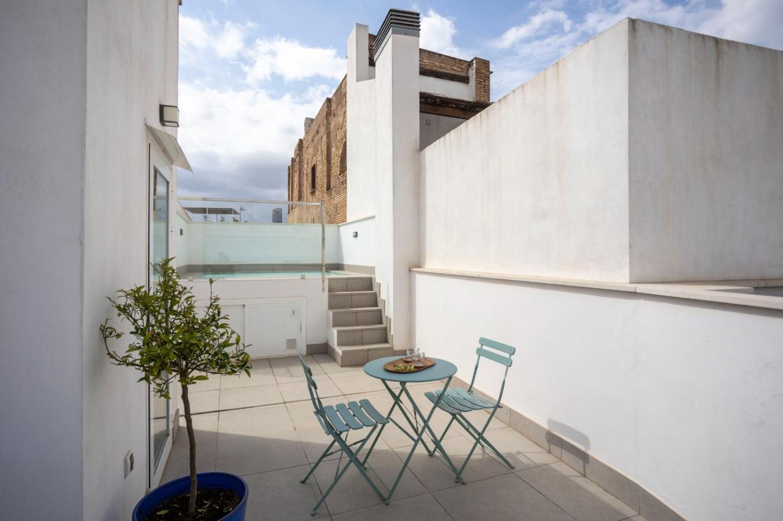 Private & Pool Goyeneta Sevilla Urban Apartment Kültér fotó