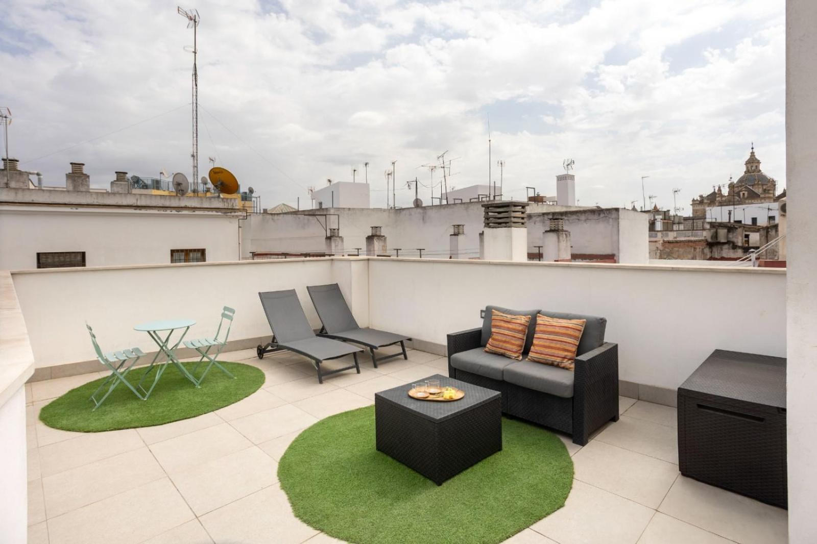 Private & Pool Goyeneta Sevilla Urban Apartment Kültér fotó